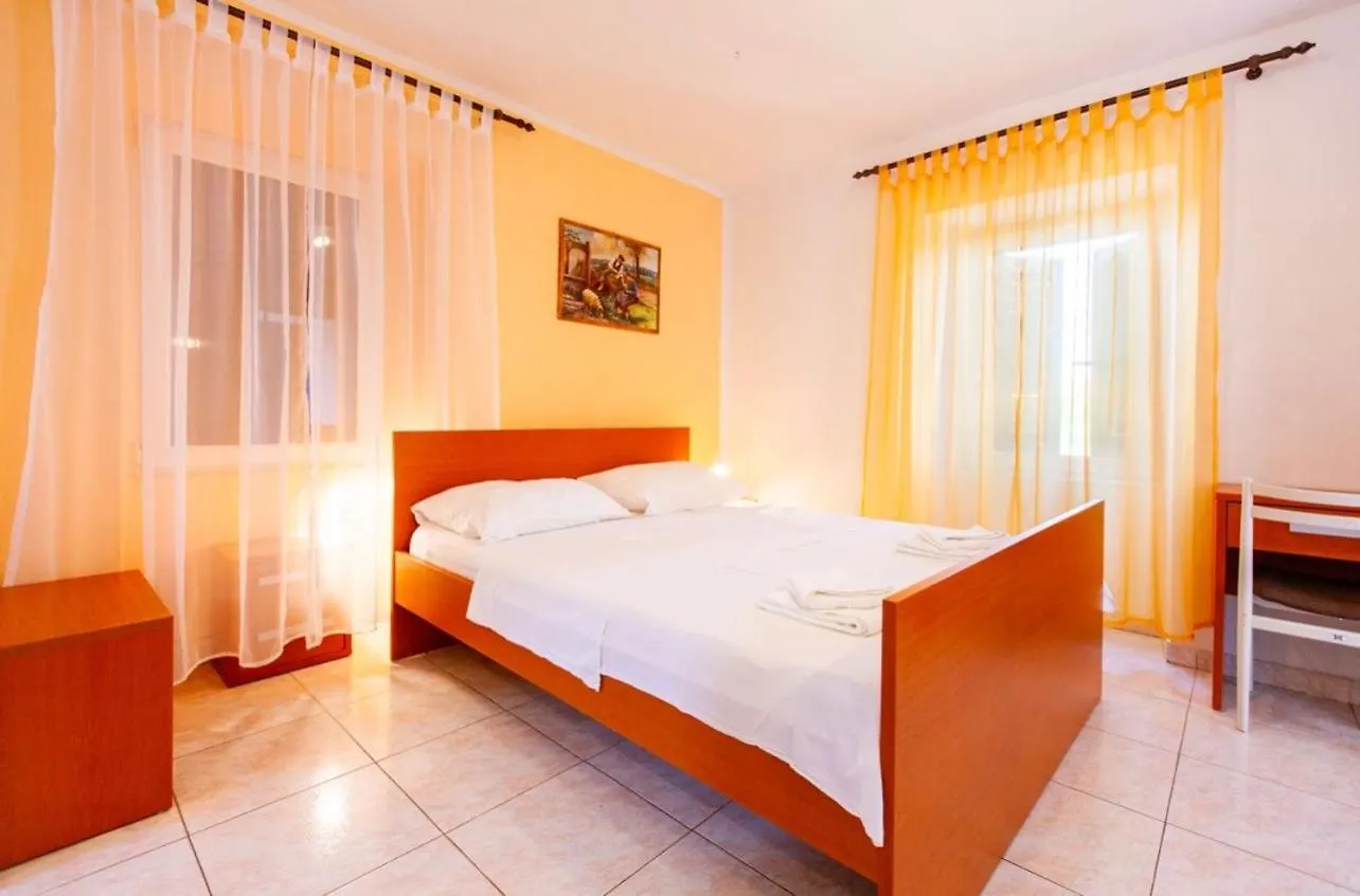Apartment Apartmani Fanuko Cizici Croatia